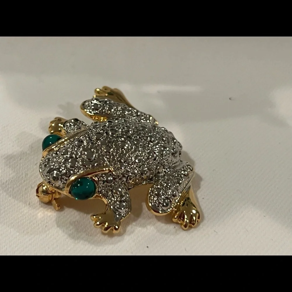 BROOCH / fashion vintage jewelry